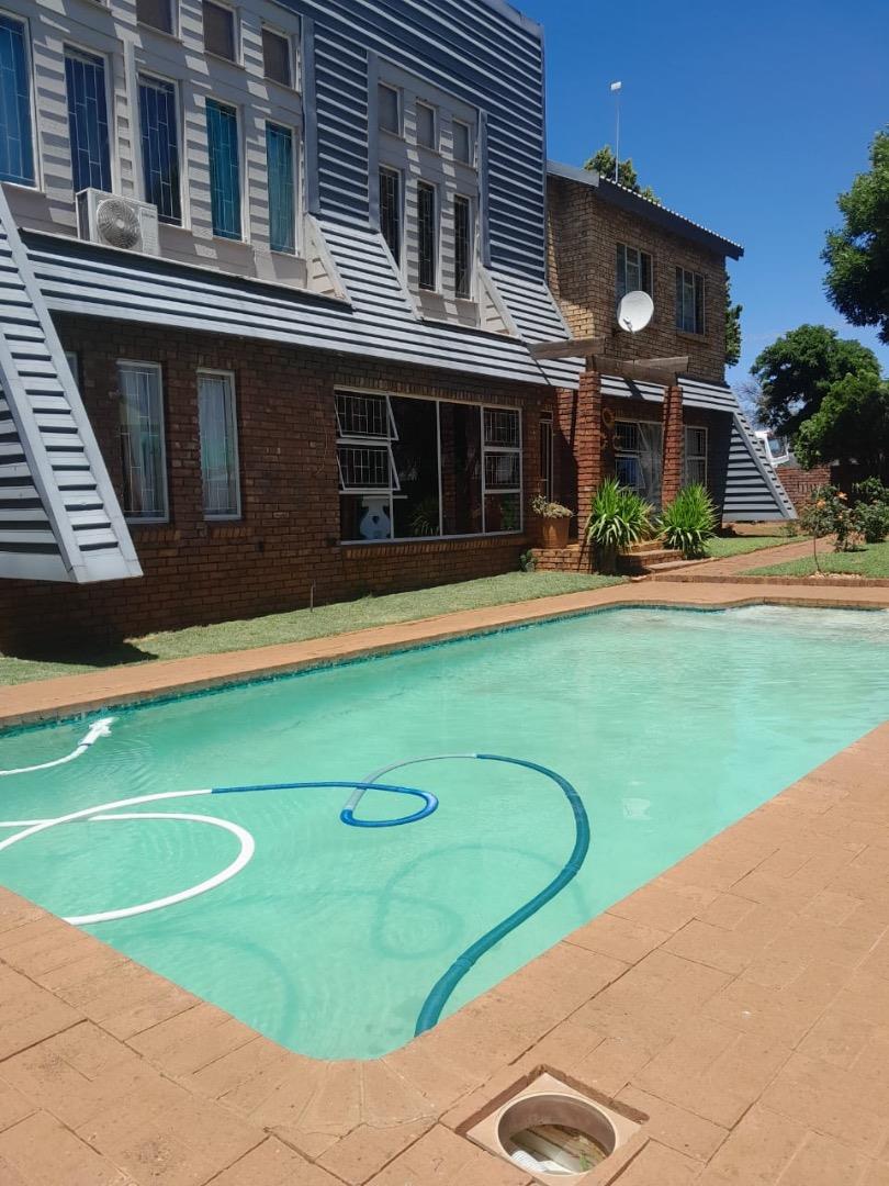 5 Bedroom House for Sale - Northern Cape
